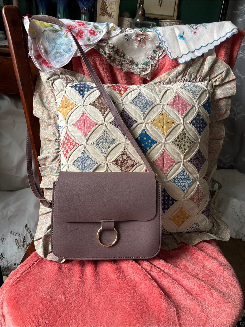 Women's Leather Crossbody Bag in Mauve - Classic Ring Detail. Unbranded